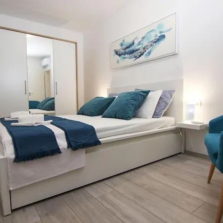 Stone Olea-three Bedroom With Pool *