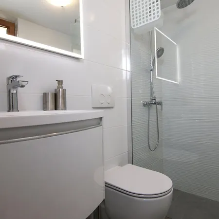 Stone Olea-three Bedroom With Pool