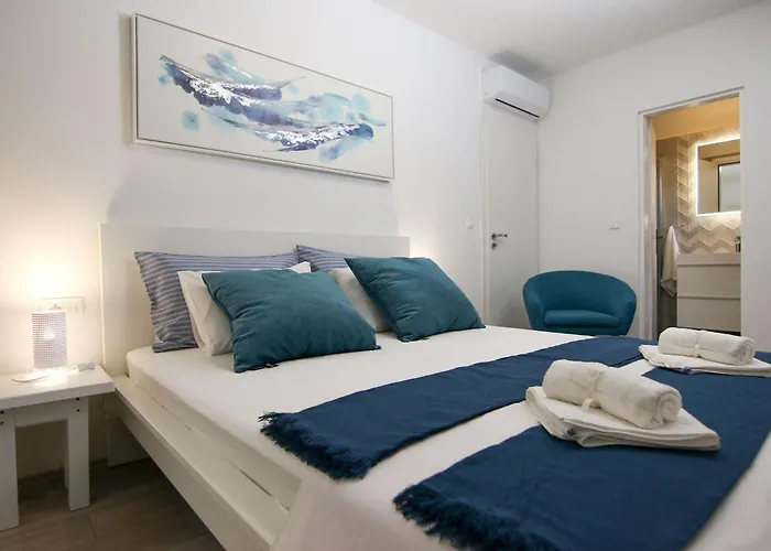 Villa Stone Olea-three Bedroom With Pool Supetar