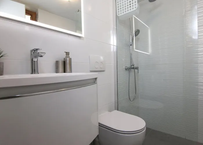 Stone Olea-three Bedroom With Pool