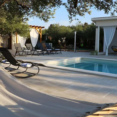 Stone Olea-three Bedroom With Pool Vila