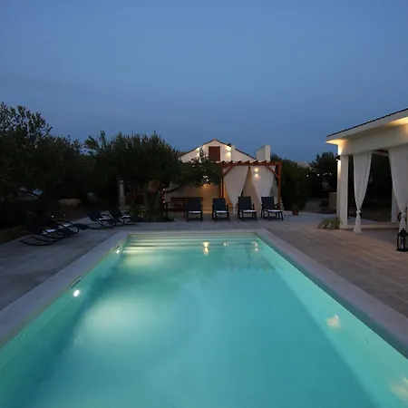 Vila Stone Olea-three Bedroom With Pool