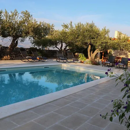 Stone Olea-three Bedroom With Pool Vila