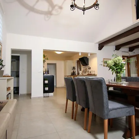 Stone Olea-three Bedroom With Pool Vila *