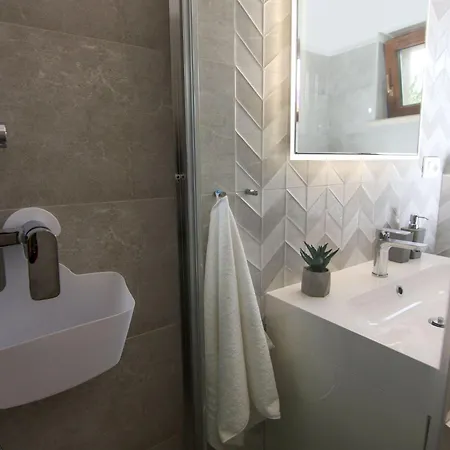 Vila Stone Olea-three Bedroom With Pool